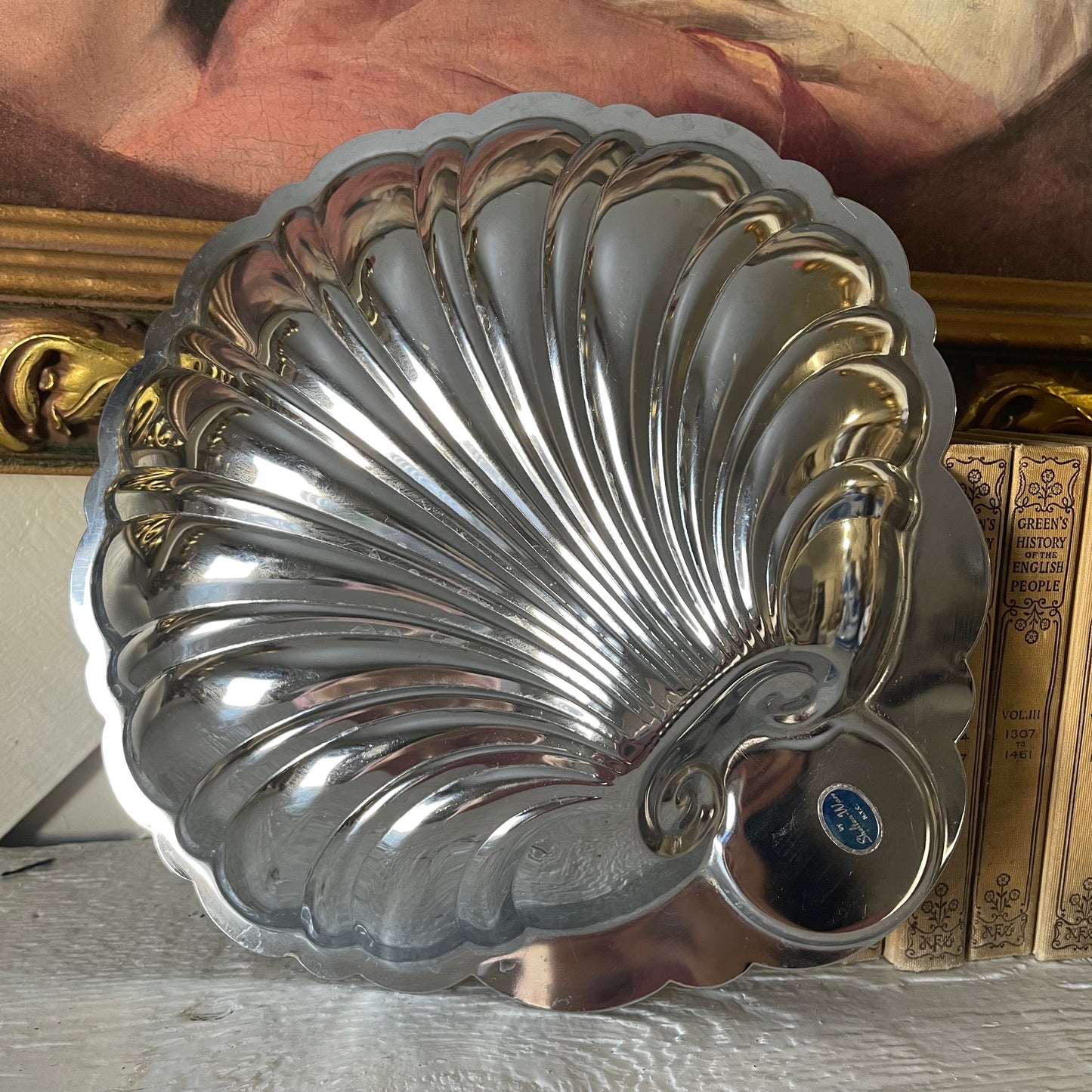 Shelton Ware chrome-plated clam shell bowl